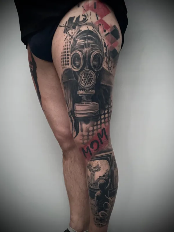 color realism tatuaje en thigh #74274 | Tatuador Олег Иферов