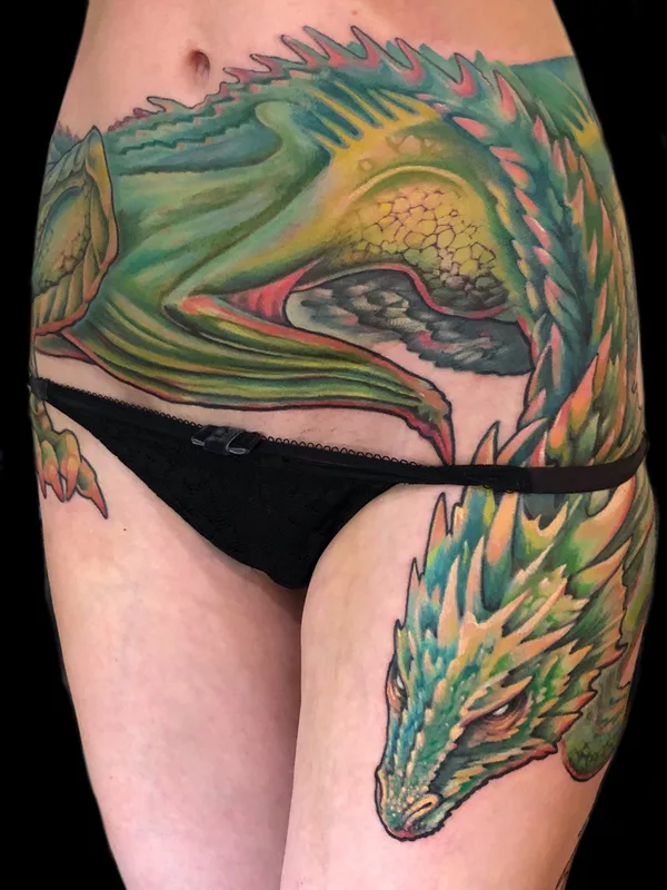female color illustrative tattoo auf thigh #74507 | Tätowierer Леонид Изгин