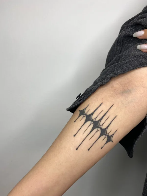 black linework татуировка на forearm #75153 | Тату мастер Стёпа Puskust