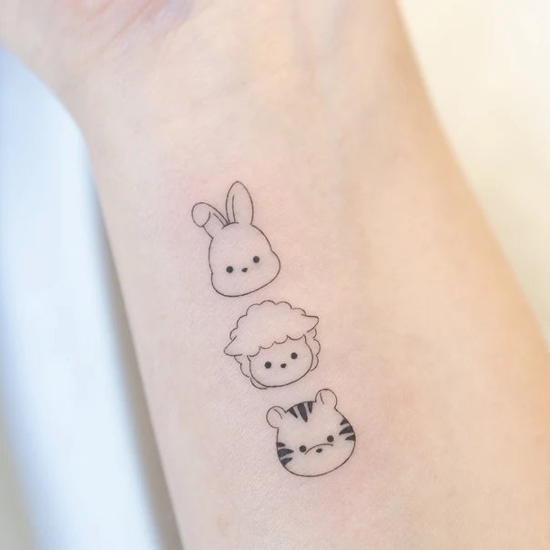 Linework Animal, Bunny tattoo on Wrist