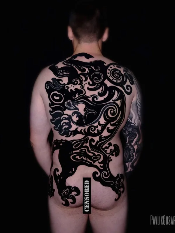 male black tribal 纹身 在 back #75212 | 纹身师 Pavlik Gusarov