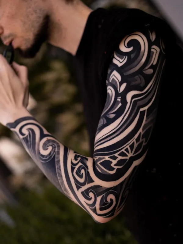 male black and grey blackwork Tatuaggio su full sleeve #75313 | Tatuatore Алиса Сахар