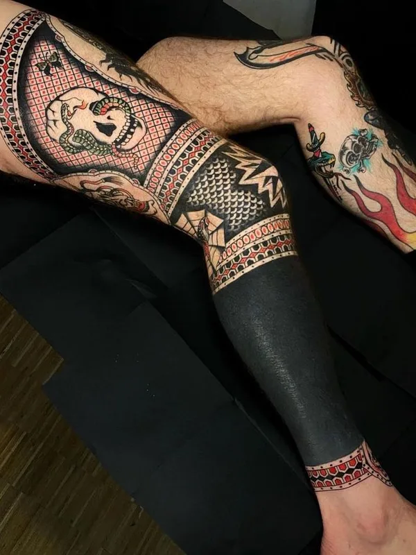 male color blackwork 纹身 在 full leg #75469 | 纹身师 Joe Tartarotti