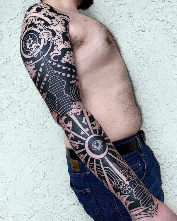 Blackwork Sun, Eye tattoo on Full Sleeve