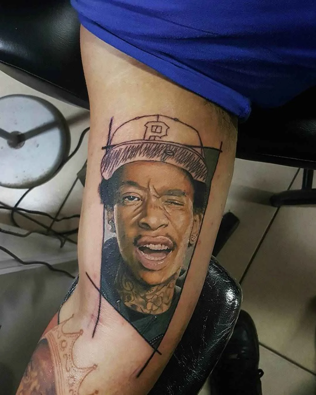 Artista del tatuaggio Renata Jardim bozzetto acquerello ritratto realismo tatuaggio | São Paulo, Brasile