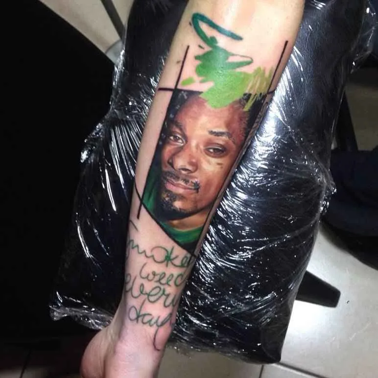 Artista del tatuaggio Renata Jardim bozzetto acquerello ritratto realismo tatuaggio | São Paulo, Brasile