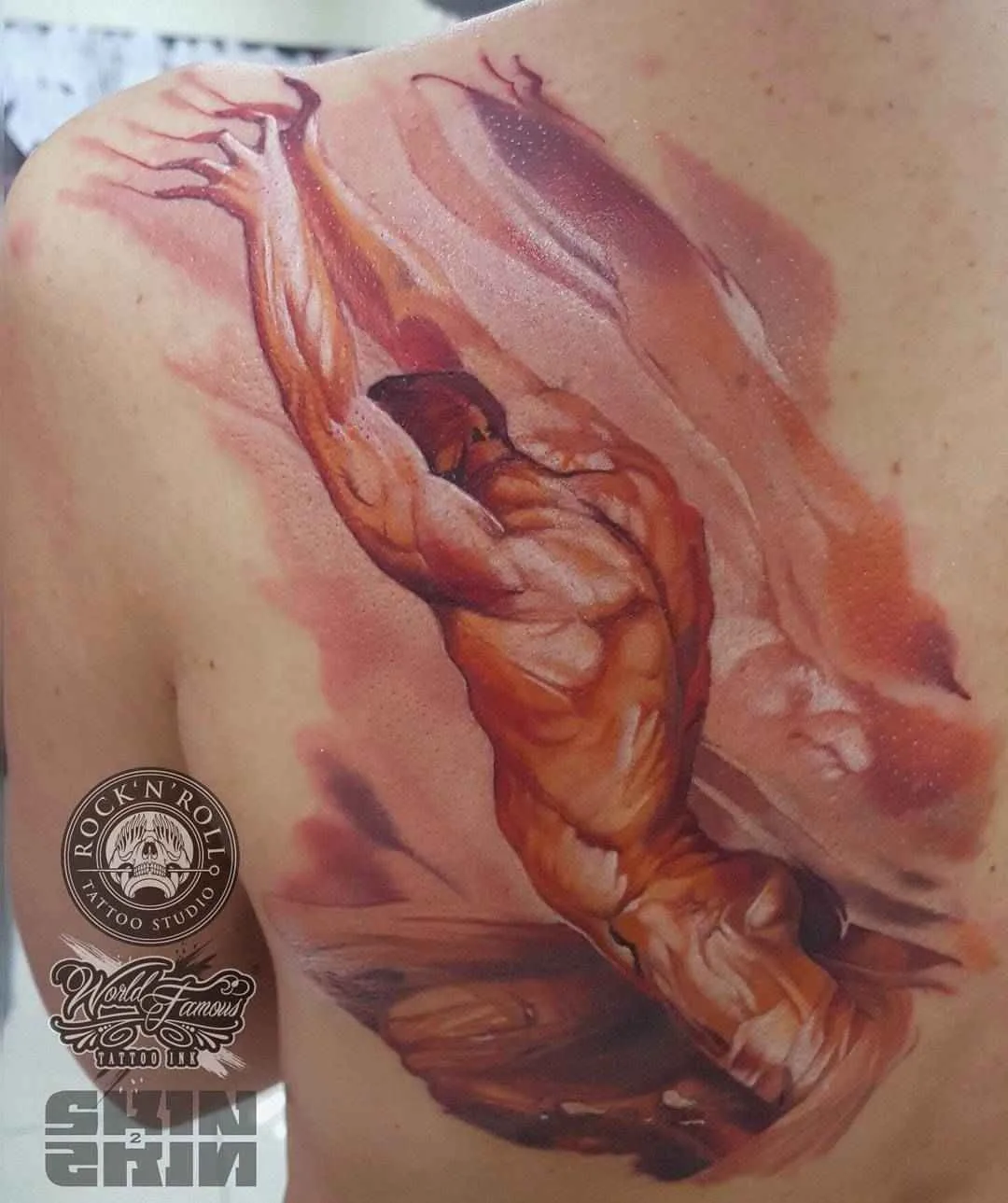Artista di tatuaggi Dima Khominskiy, tatuaggi in colore e nero e grigio, realistici | Wroclaw, Polonia