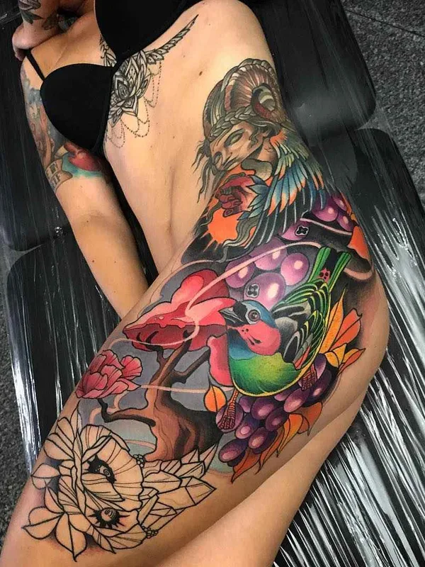 female color illustrative 纹身 在 thigh #15248 | 纹身师 Johnny Domus Mesquita