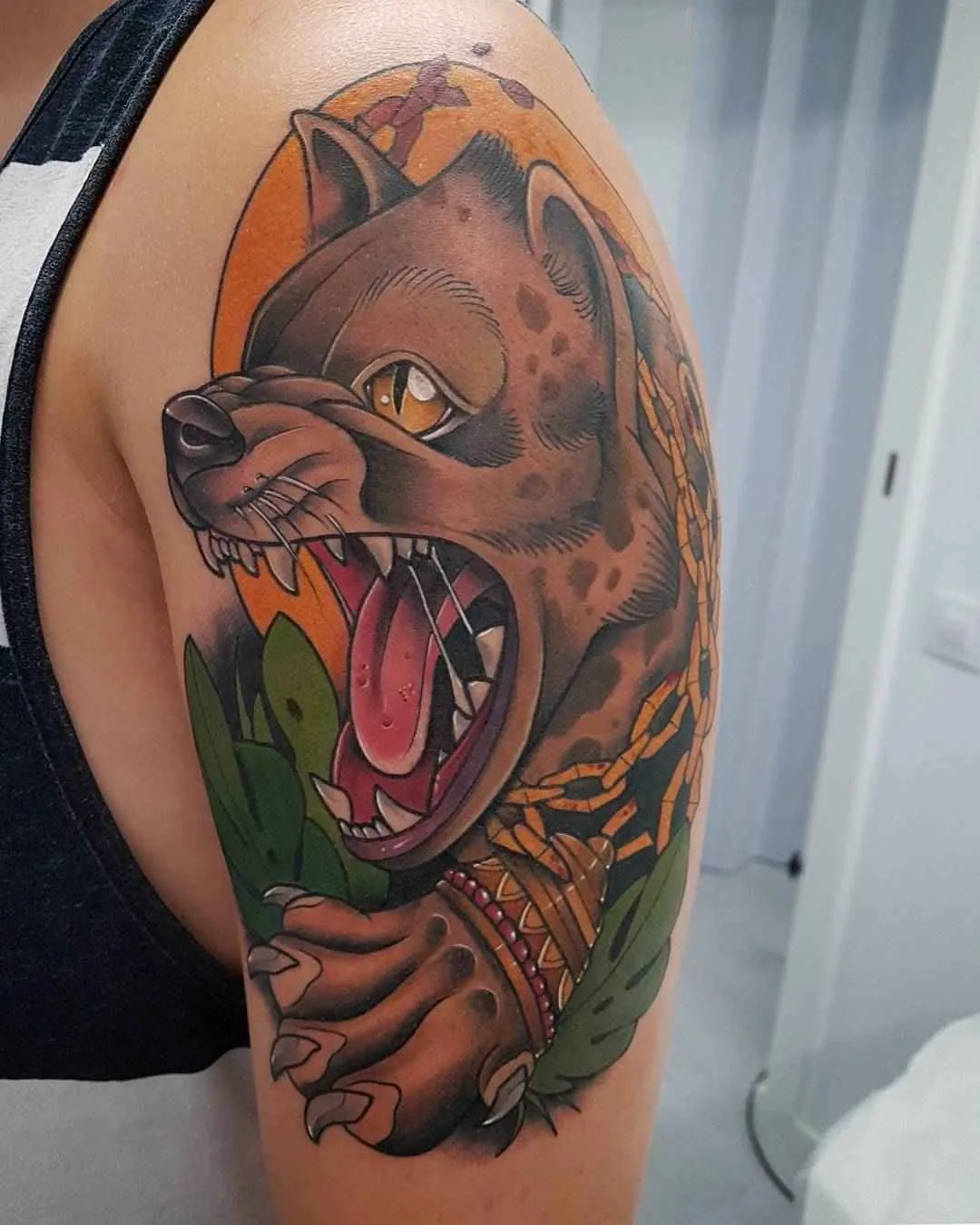 Tatuagem artista Yeray Perez cores autores nova escola tatuagem | Barcelona, Espanha