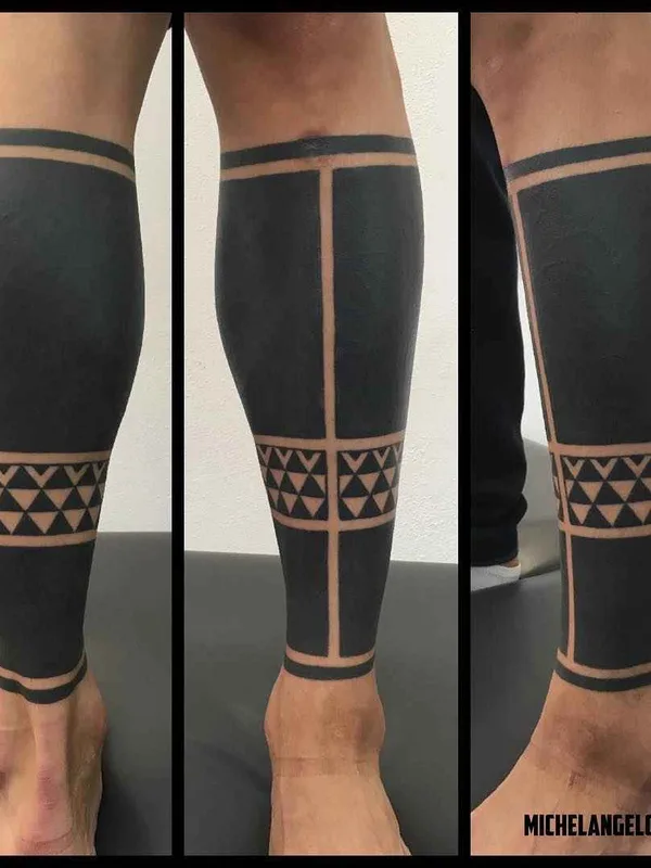 black blackwork 纹身 在 calf #14587 | 纹身师 Michelangelo