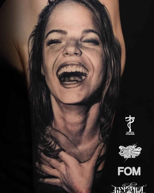 Реализм Portrait, Face tattoo на Плечо
