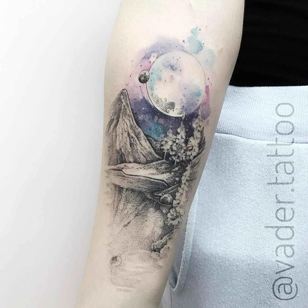 Tattoo artist Tatiana Vader authors dotwork watercolor tattoo | Saint Petersburg, Russia