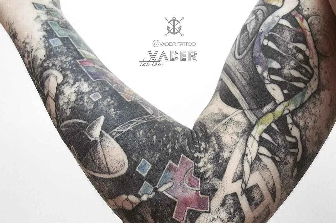 Tattoo artist Tatiana Vader authors dotwork watercolor tattoo | Saint Petersburg, Russia