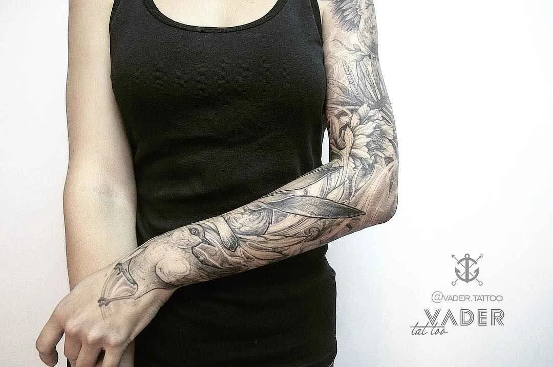 Tattoo artist Tatiana Vader authors dotwork watercolor tattoo | Saint Petersburg, Russia