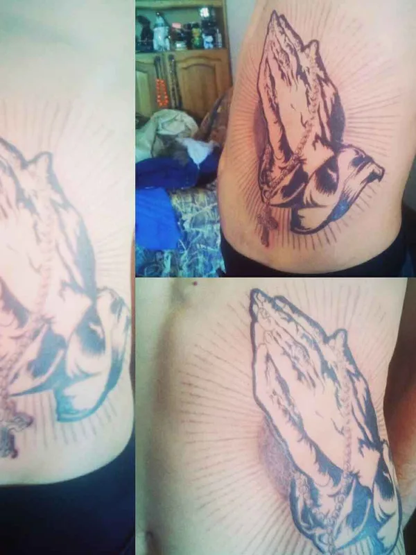 black and grey black and grey tatouage sur ribcage #14533 | Artiste tatoueur Shelk