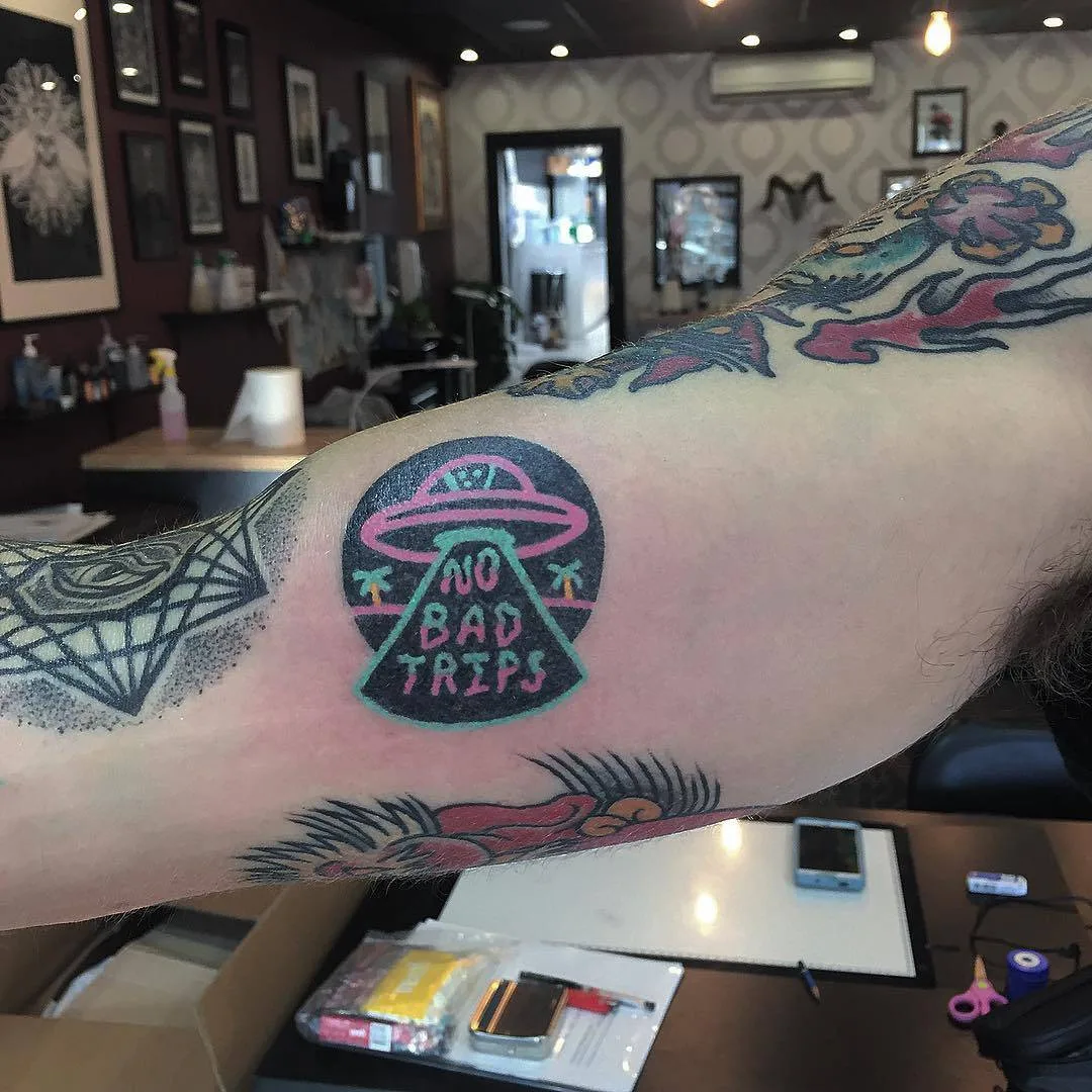 Tattoo artist Zzizziboy, color handpoke tattoo, authors style | Korea