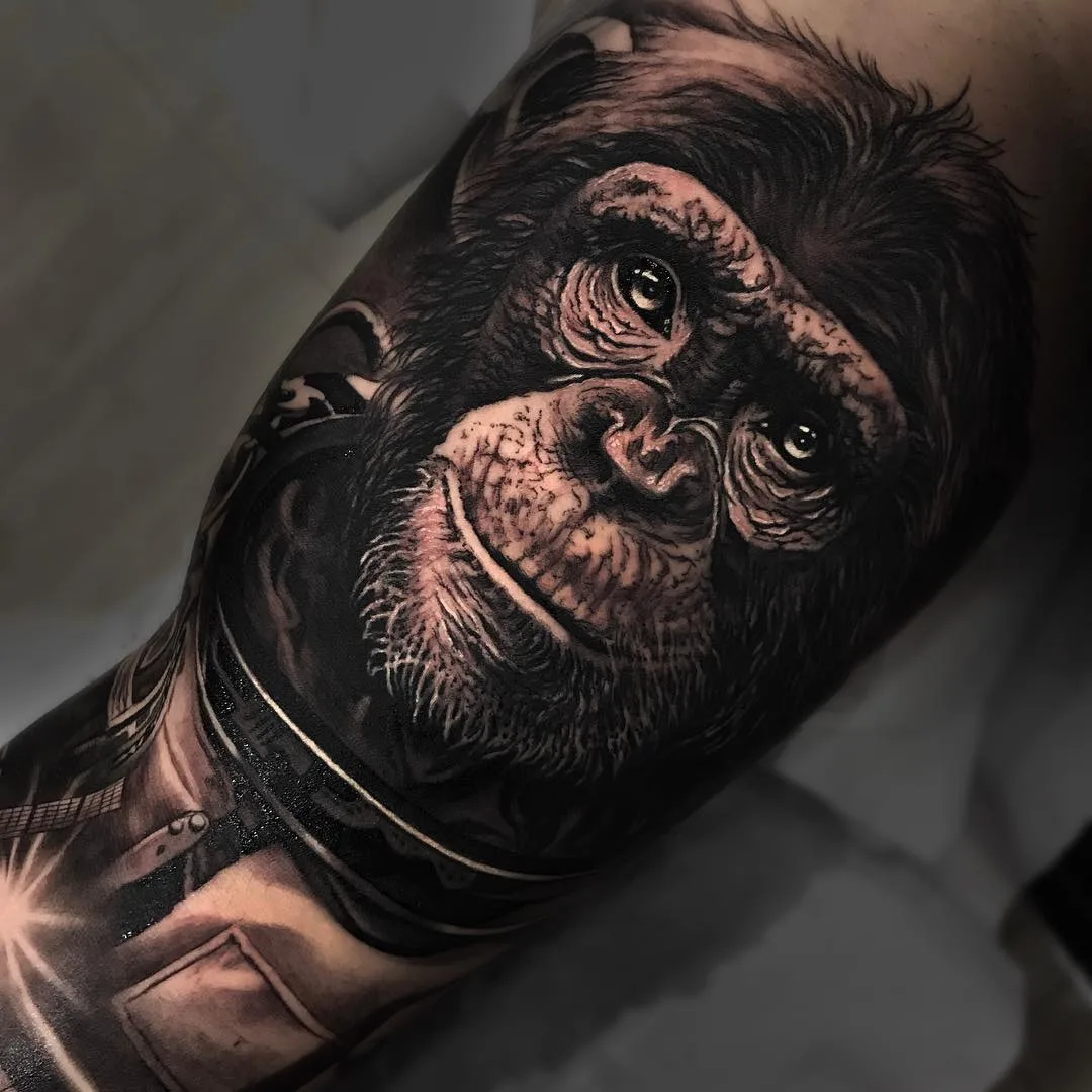 Artista di tatuaggi Matias Noble, ritratto nero e grigio realistico, Noble Art Gallery | Valencia, Spagna
