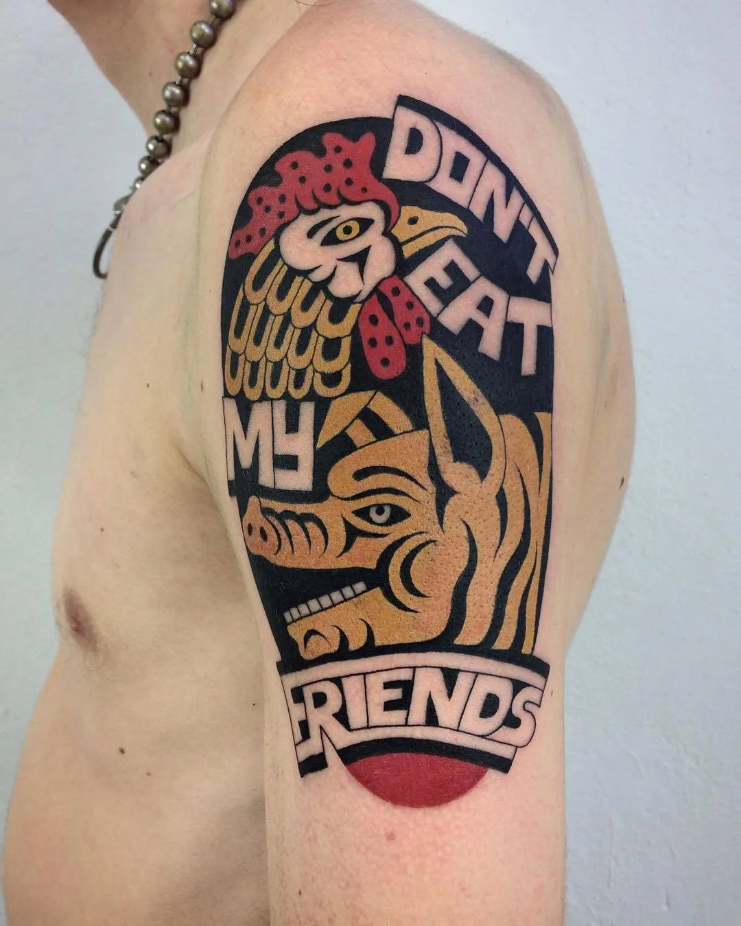 Artista di tatuaggi Luxiano 31, stile autore colore e nero, tradizionale, lettering | Messico