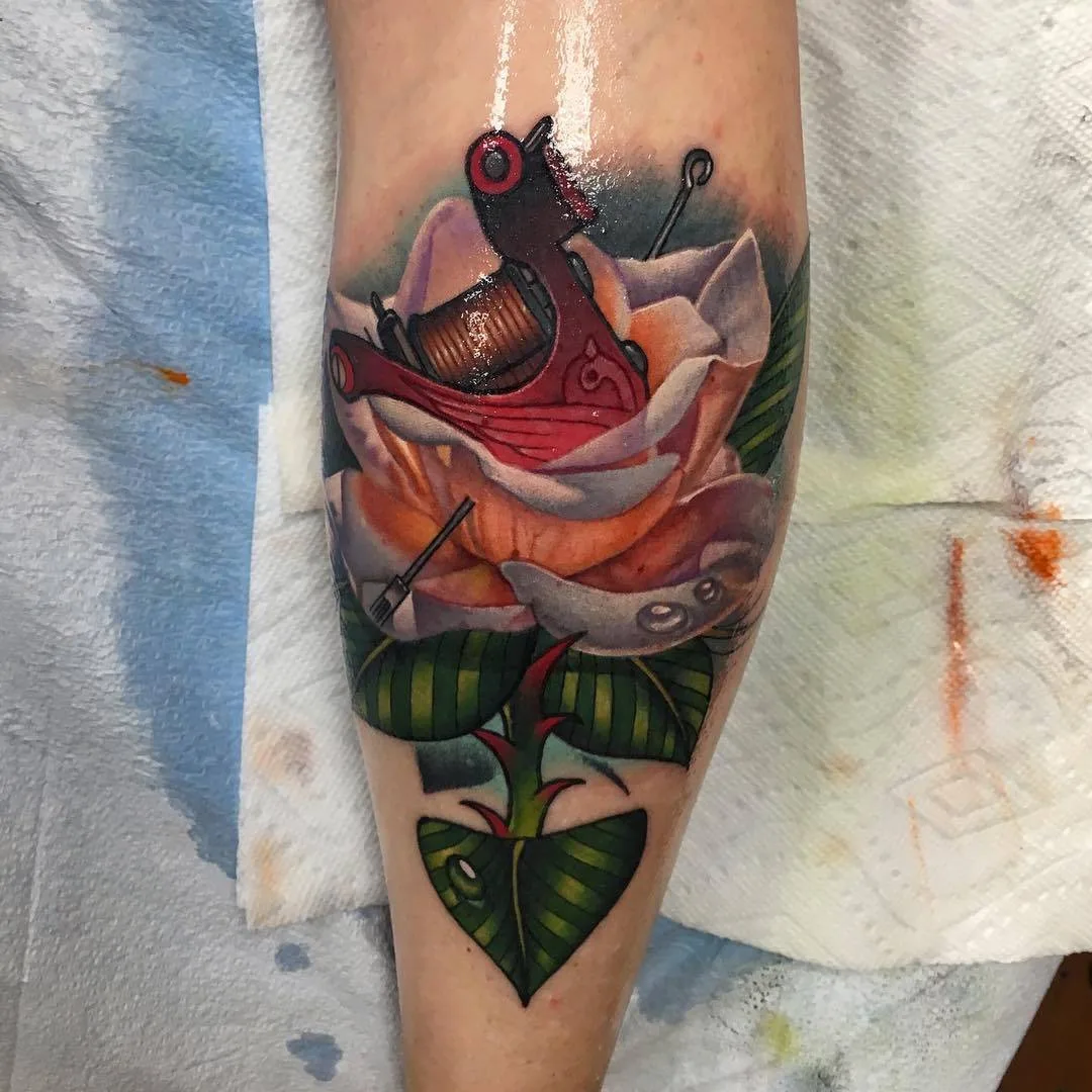 Tattoo artist John Yogi Barrett, authors style realistic tattoo with traditional images | USA