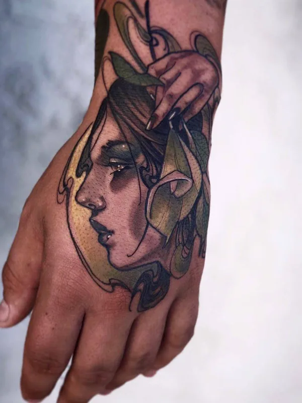 female color illustrative 纹身 在 back of hand #26766 | 纹身师 Matt Tischler