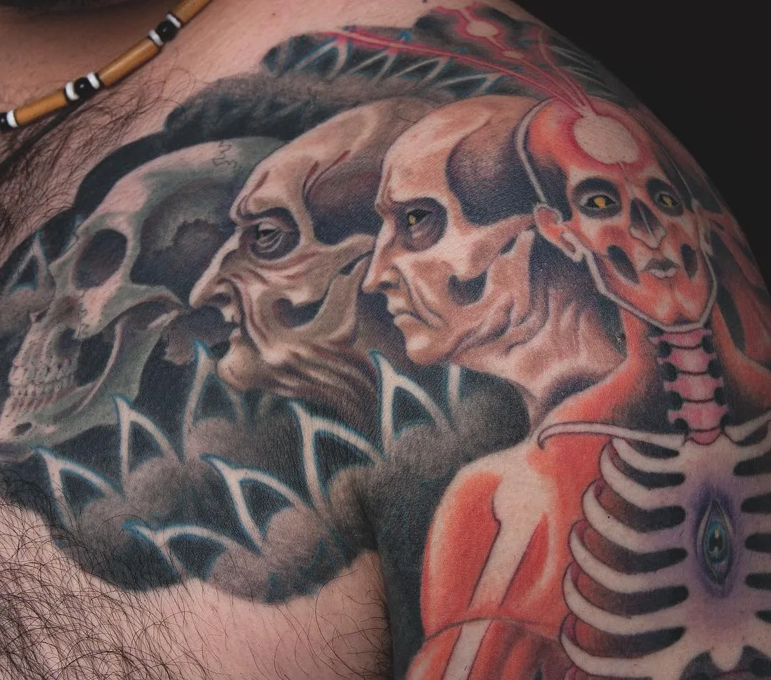 Artista de tatuagem Adrian Lee, cria tatuagens em cores grandes, nova escola e ornamental | EUA