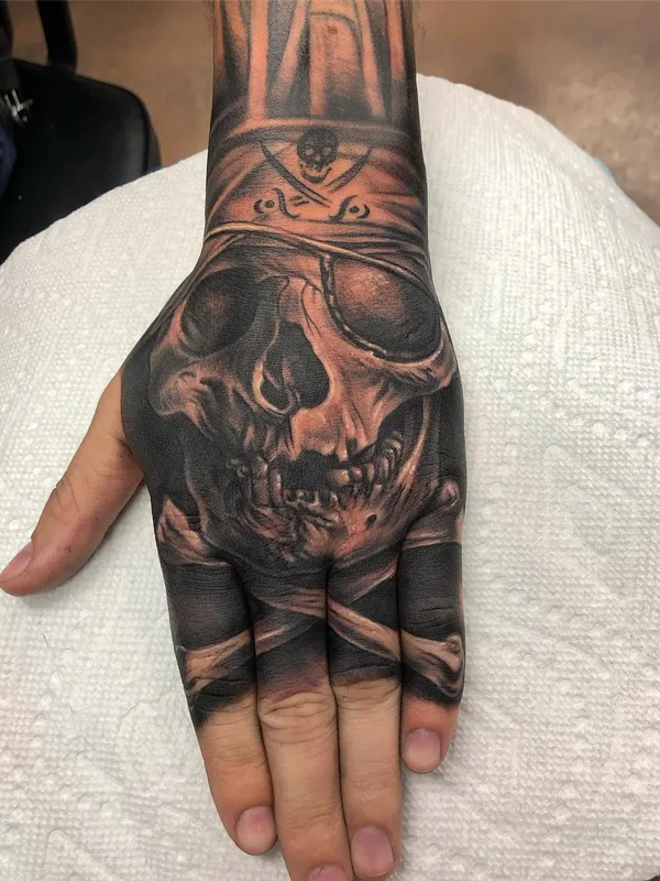black and grey realism Tatuaggio su hand #26894 | Tatuatore Brian Gonzales