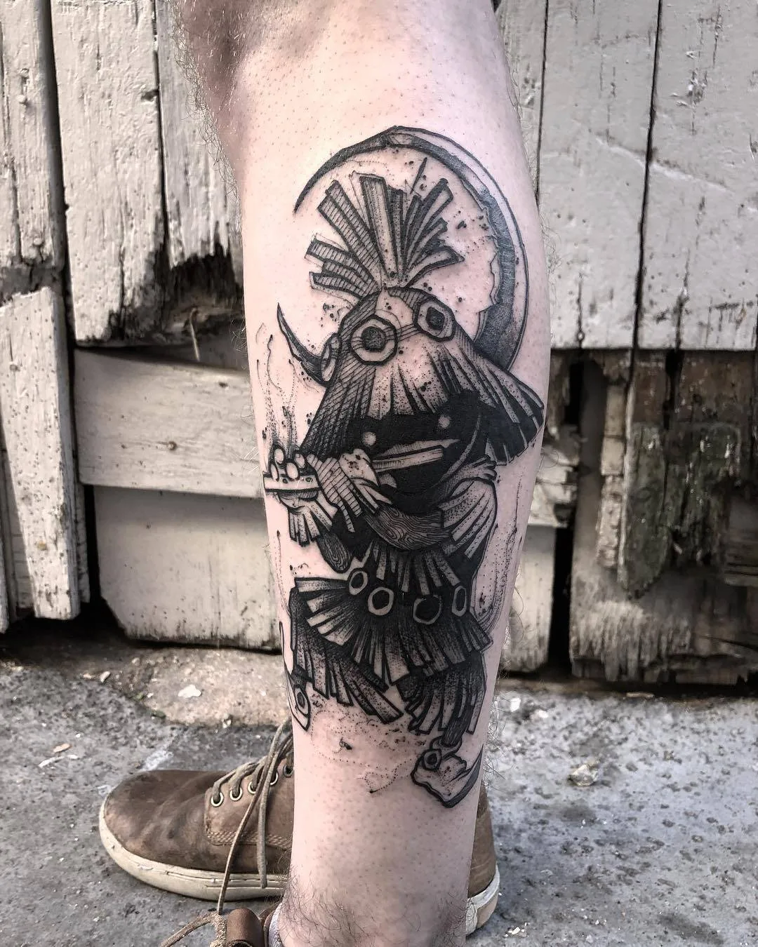 Artista di tatuaggi K&eacute;vin Plane, tatuaggio a schizzo nero | Francia