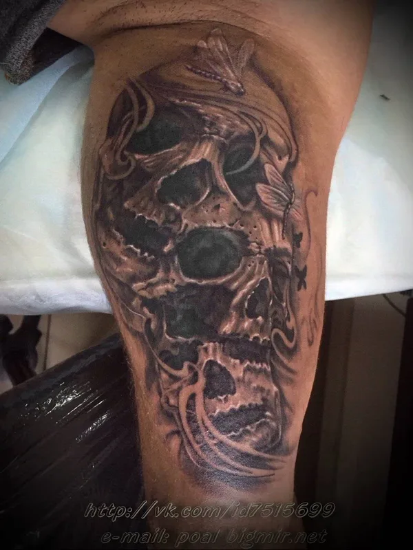 black and grey realism 타투 부위 thigh #33693 | 타투이스트 Aleksandr Ponomarenko 