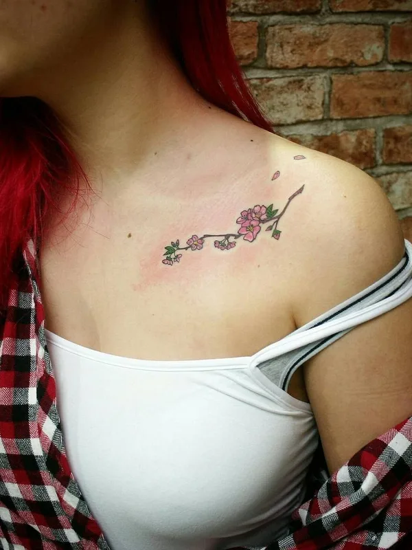 female color botanic 타투 부위 collarbone #33829 | 타투이스트 Тим Дёрт
