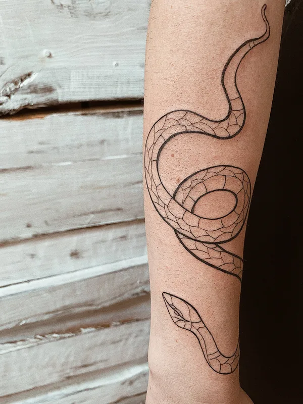 black linework 타투 부위 forearm #33871 | 타투이스트 Алина Дробязко