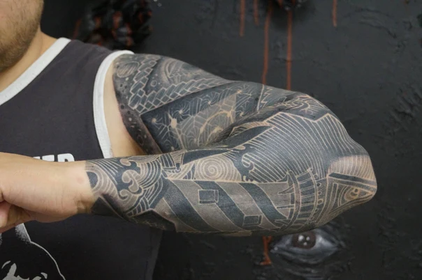 Блэкворк Geometric, Abstract tattoo на Полный рукав