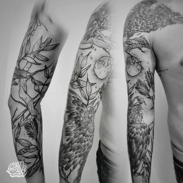Блэкворк Bird, Leaves tattoo на Полный рукав