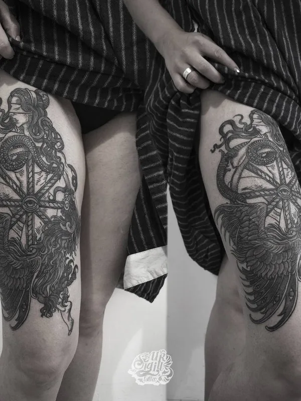female black and grey blackwork 타투 부위 thigh #34027 | 타투이스트 Mr Sigill