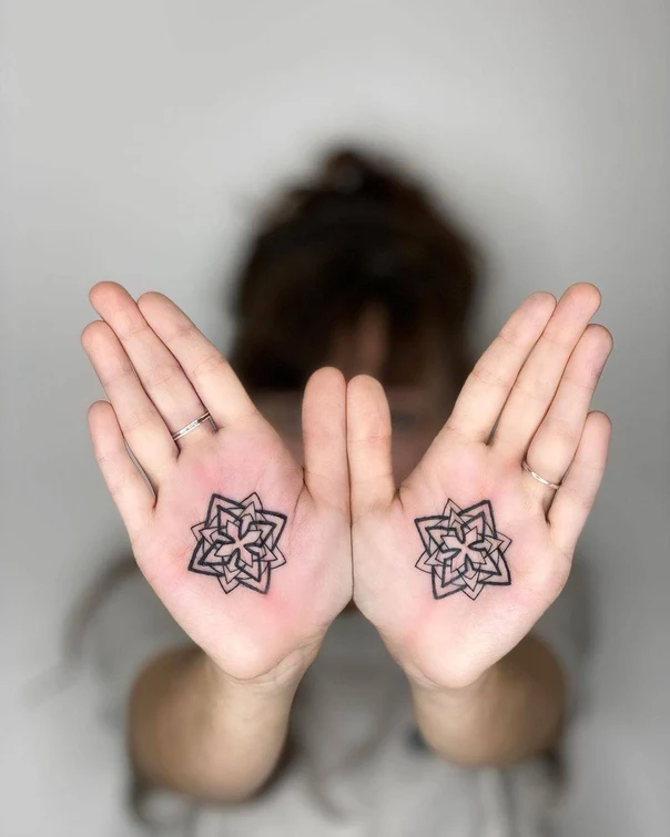 Geometric Geometric, Mandala tattoo on Palm