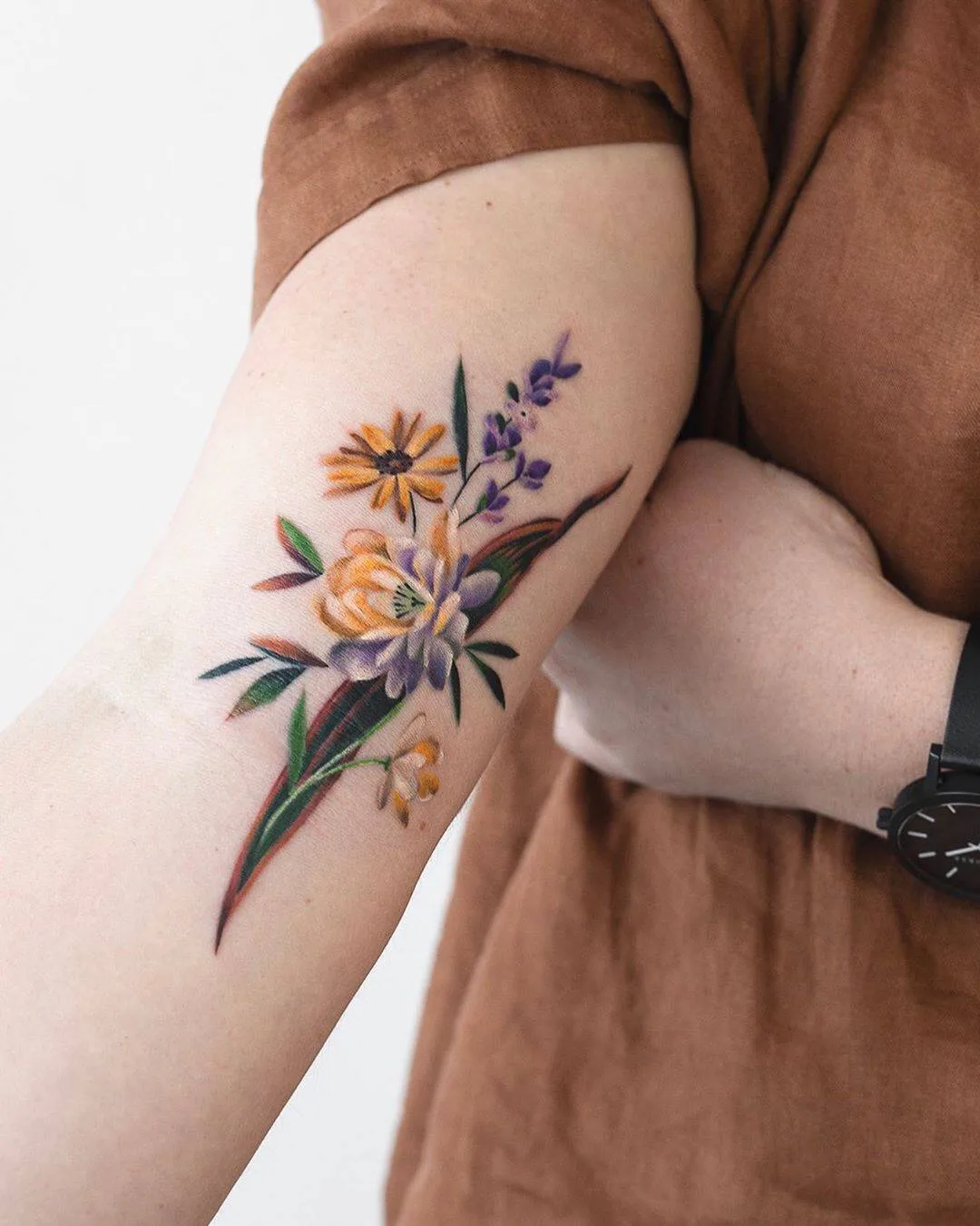 Tattoo artist Rey Jasper, authors color tattoo, watercolor, realism, minimalism, flowers | Auckland, New Zealand