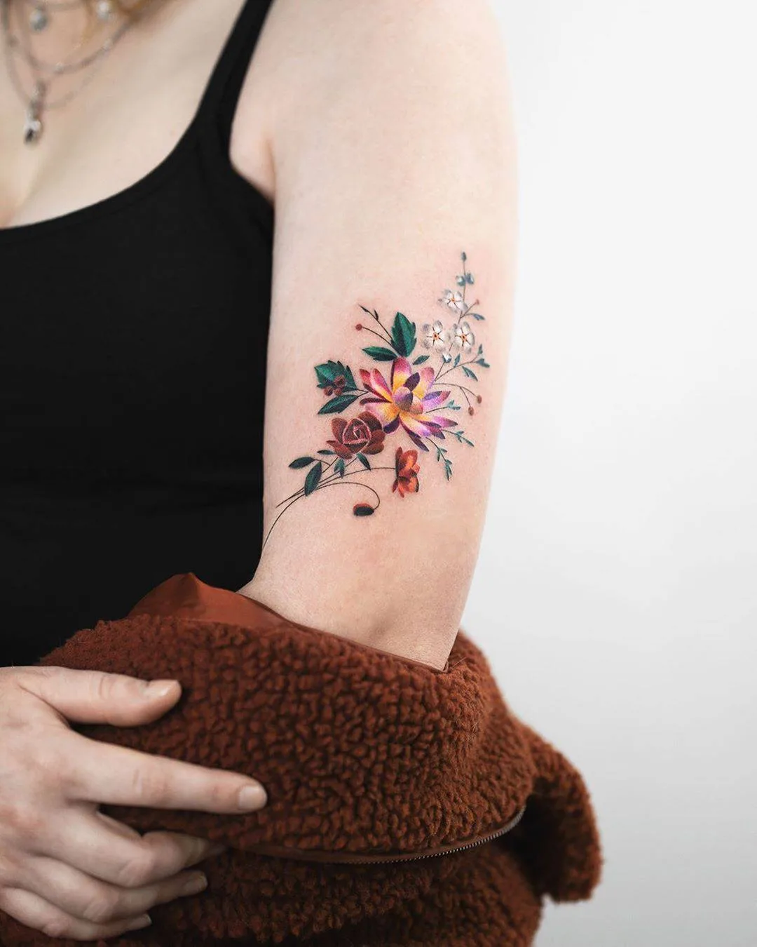 Tattoo artist Rey Jasper, authors color tattoo, watercolor, realism, minimalism, flowers | Auckland, New Zealand