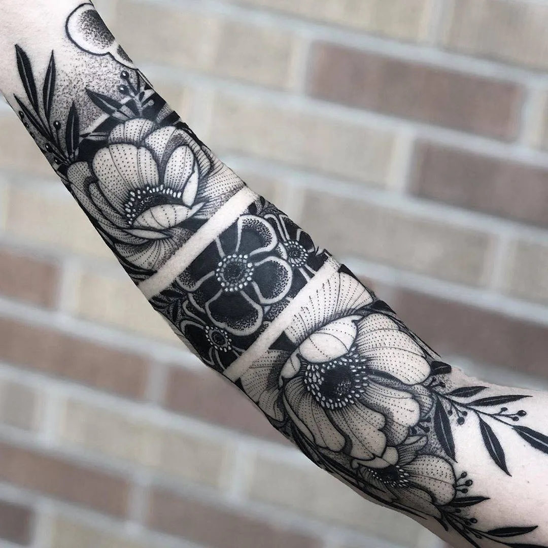 Tattoo artist Jayce Wallingford, black author's large-scale neotraditional ornamental tattoo with oriental motifs | Denver, United States