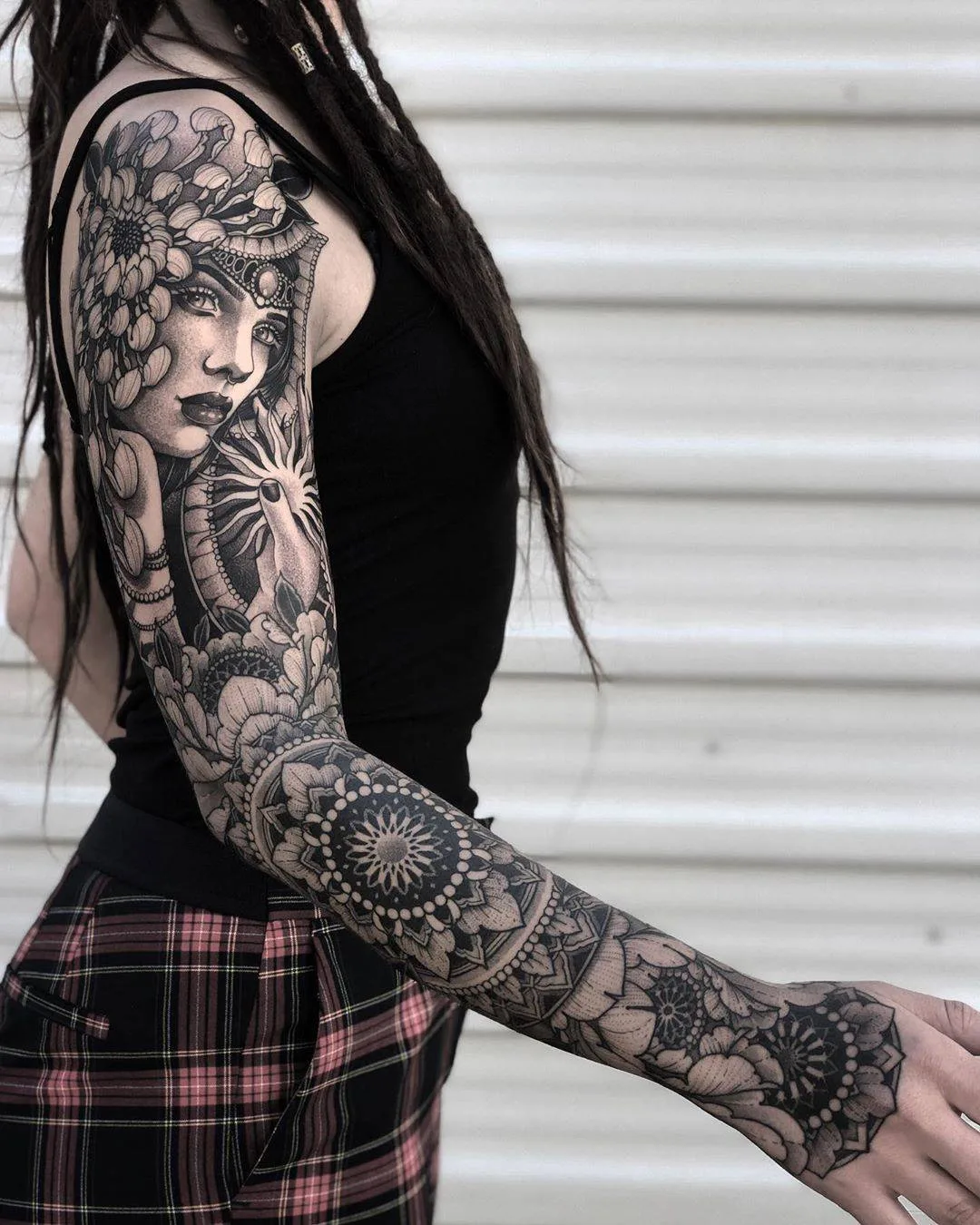 Tattoo artist Jayce Wallingford, black author's large-scale neotraditional ornamental tattoo with oriental motifs | Denver, United States
