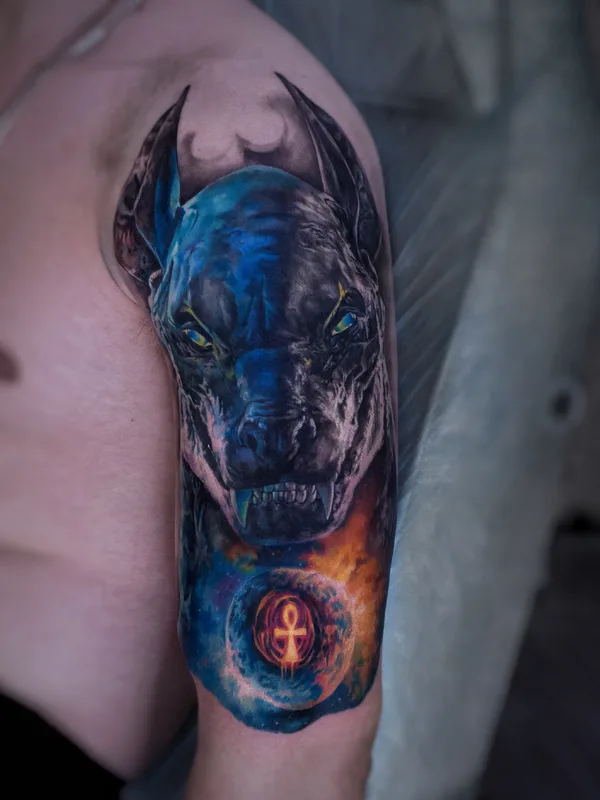 male color realism 纹身 在 upper arm #38274 | 纹身师 Alexander Suvorov
