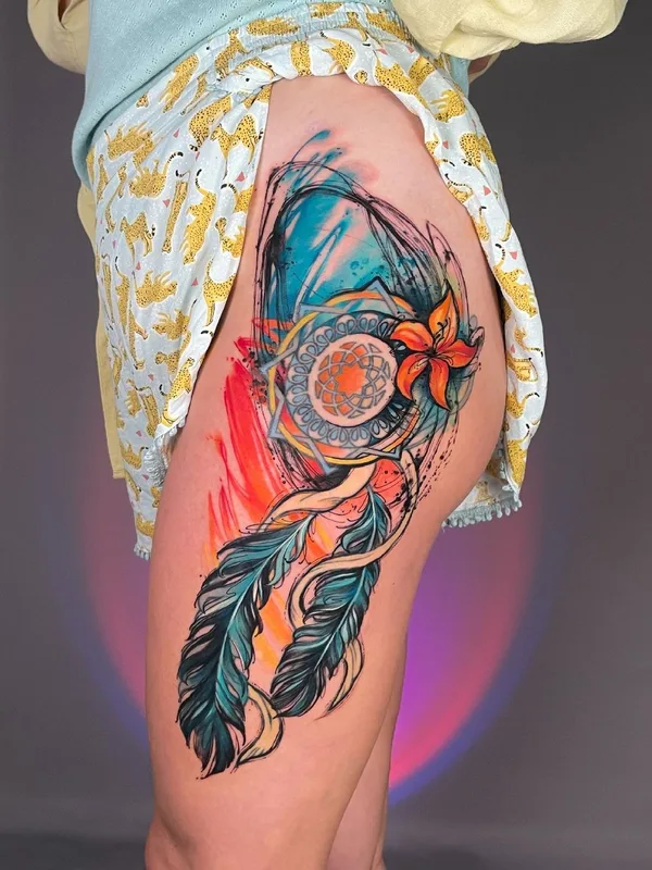 female color watercolor татуировка на thigh #43762 | Тату мастер Дарья Бавер
