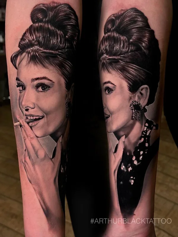 female black and grey realism tatuaje en forearm #43845 | Tatuador Arthur Black