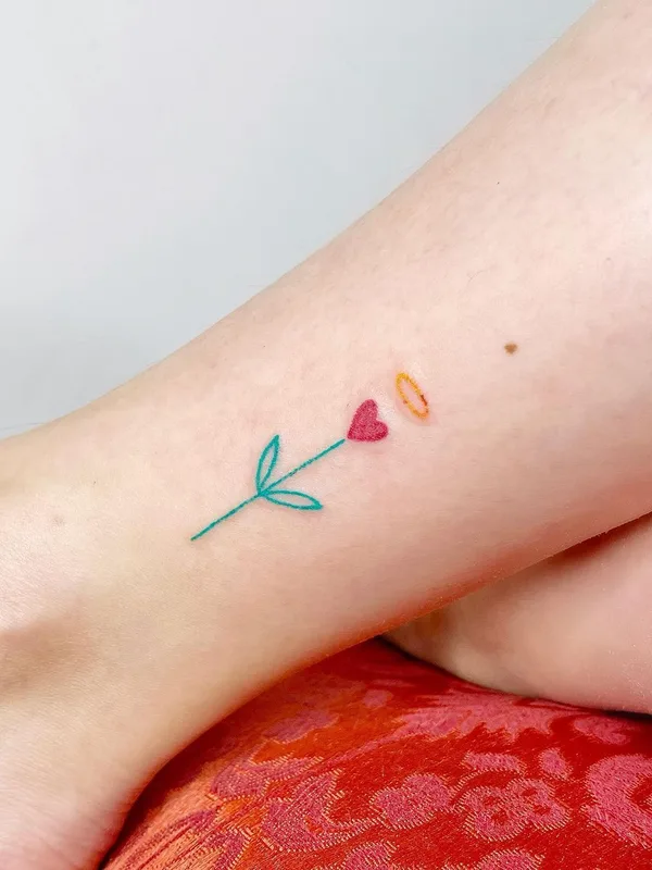 color fineline 纹身 在 ankle #44033 | 纹身师 Liniyami tattoo