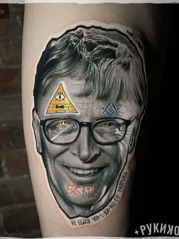 color photorealism Tatuaggio su thigh #44111 | Tatuatore Олег Ключников