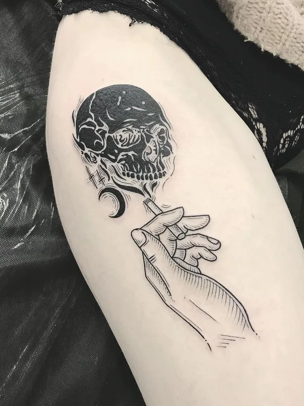 black blackwork 纹身 在 thigh #44146 | 纹身师 Филипп Болвинов