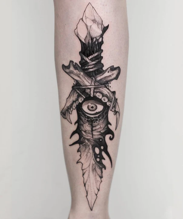 Блэкворк Dagger, Eye tattoo на Икра