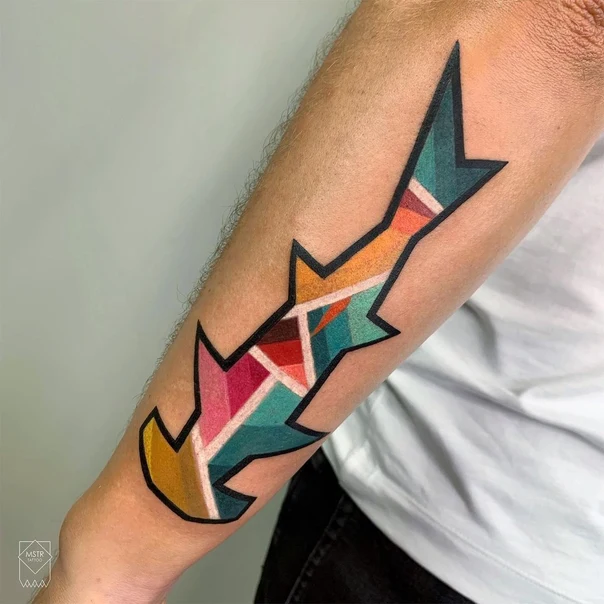 Геометрия Shark tattoo на Предплечье