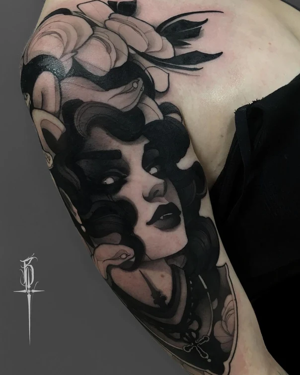 Блэкворк Portrait, Floral tattoo на Полный рукав
