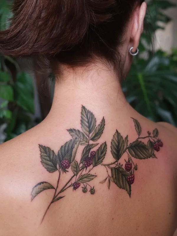female color botanic tatuaje en back #44768 | Tatuador Александра Воробьева