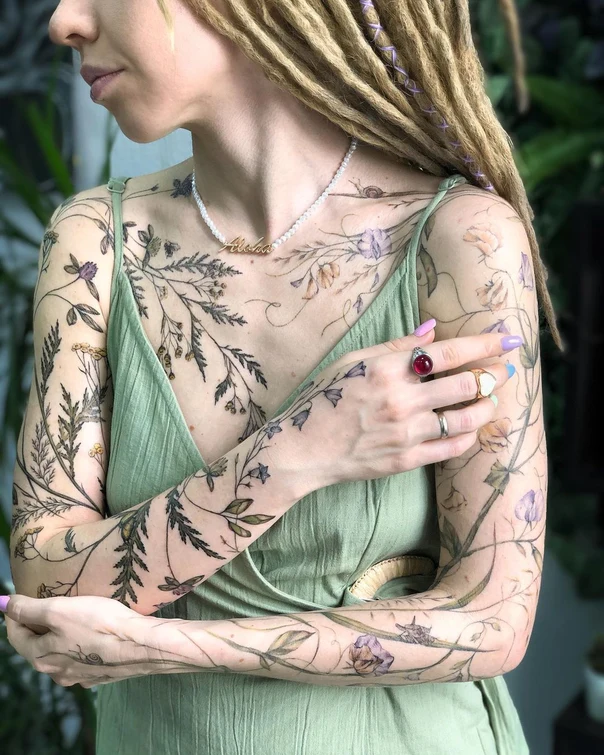 Ботаническая Flowers, Leaves tattoo на Полный рукав