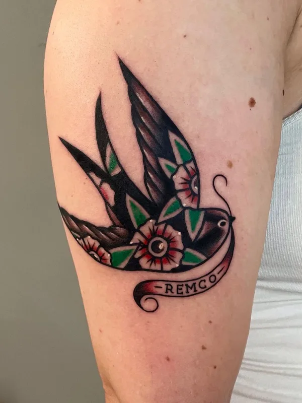 color traditional Tatuaggio su upper arm #44913 | Tatuatore KiMi VERA